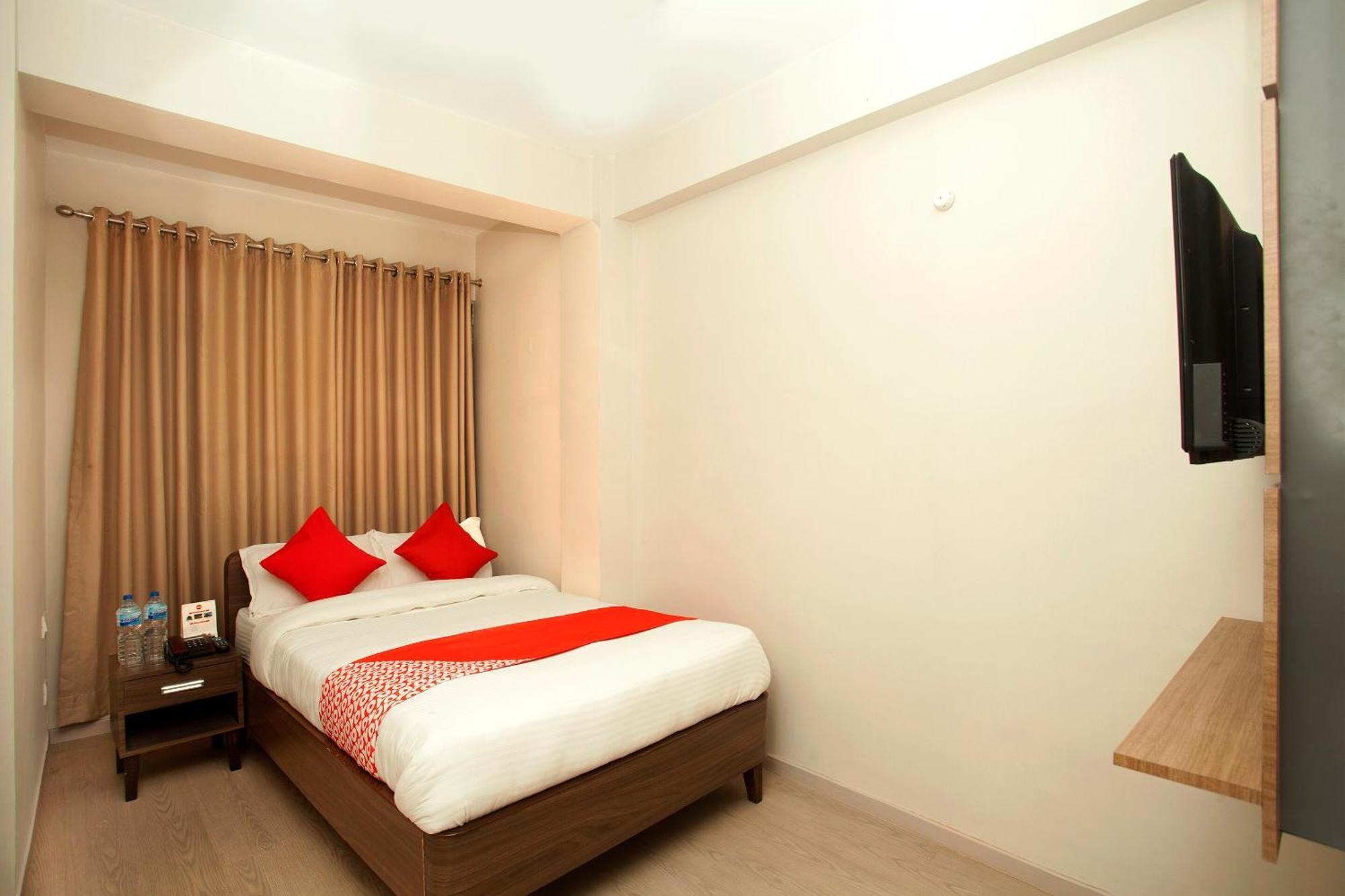 Oyo 626 Hotel Himchuli Катманду Екстер'єр фото